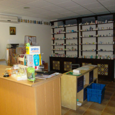 Fotografía interior farmacia 4